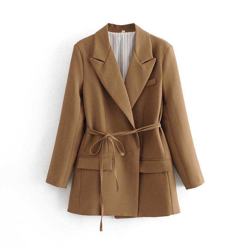 ELEGANTER BLAZER MIT GÜRTEL – KLASSISCH UND MODERN