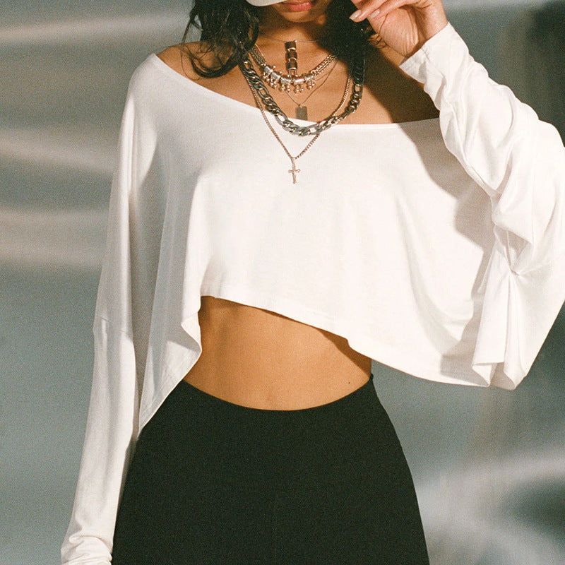 ASYMMETRISCHES OFF-SHOULDER-TOP – MODERNER UND FEMININER CHIC