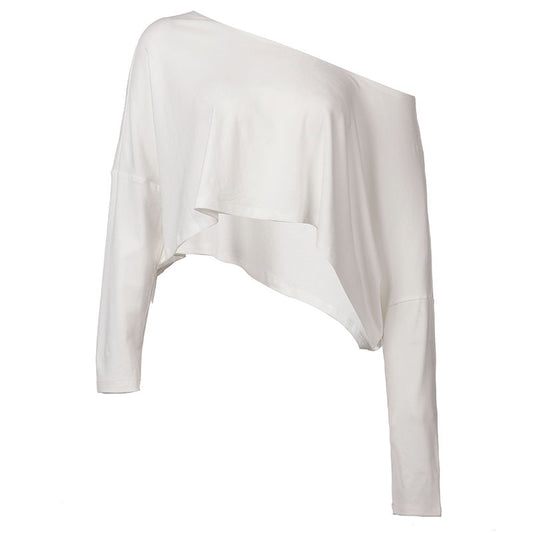 ASYMMETRISCHES OFF-SHOULDER-TOP – MODERNER UND FEMININER CHIC