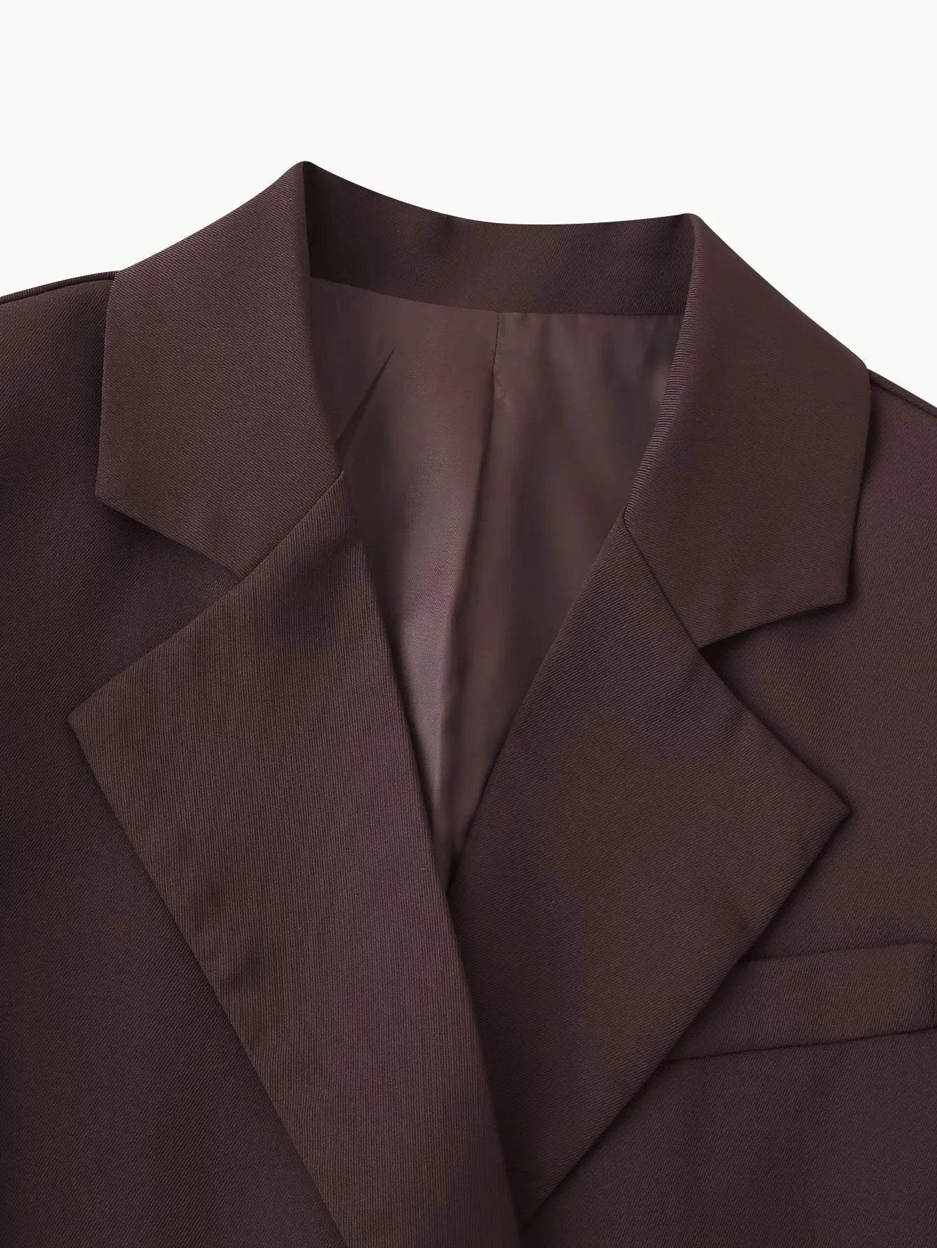 KLASSISCHER DOPPELREIHER-BLAZER – ELEGANZ FÜR JEDEN ANLASS