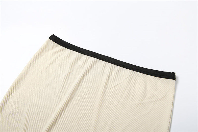 ELEGANTES ZWEITEILER-SET MIT KNOPFDETAILS – SCHLICHT UND STILVOLL