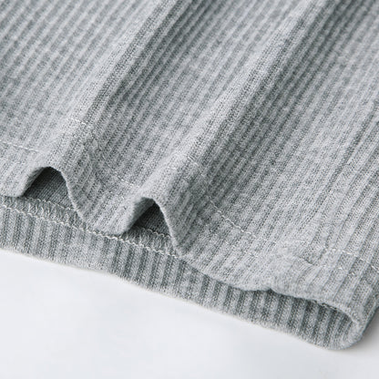 DREITEILIGES FREIZEIT-SET MIT KAPUZE – STIL UND KOMFORT FÜR JEDEN TAG