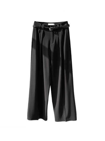 WEITE HOSE MIT GÜRTEL – ELEGANZ UND KOMFORT IN EINEM