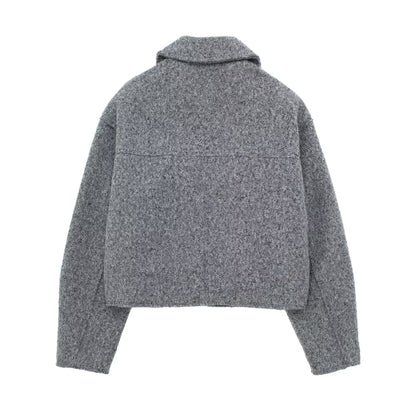 STYLISCHE JACKE MIT ZIPPER UND AUFGESETZTEN TASCHEN