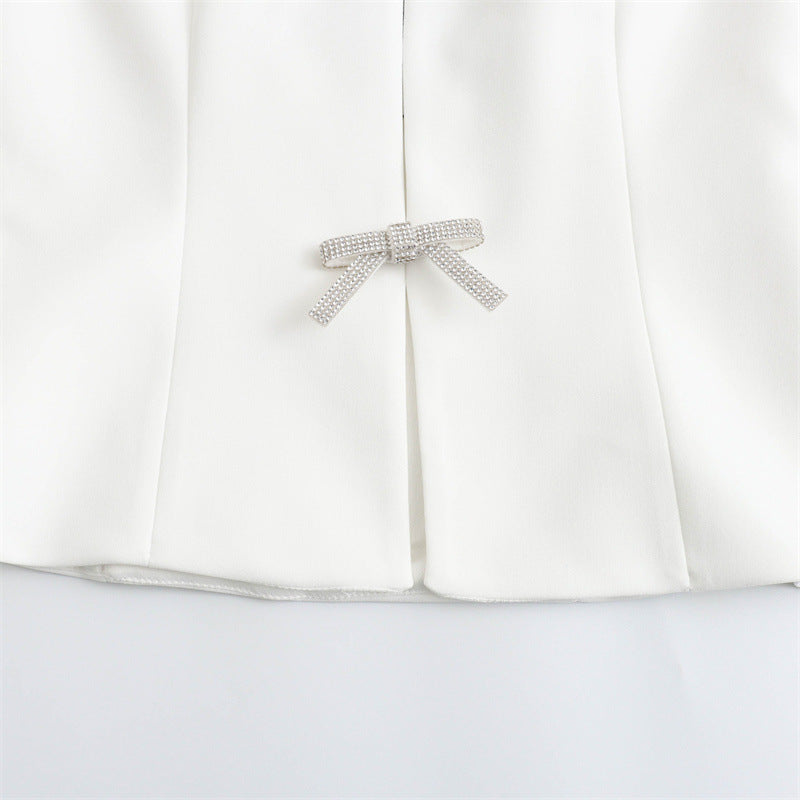 ELEGANTES HALTERTOP MIT SCHMUCKDETAILS – GLAMOURÖS