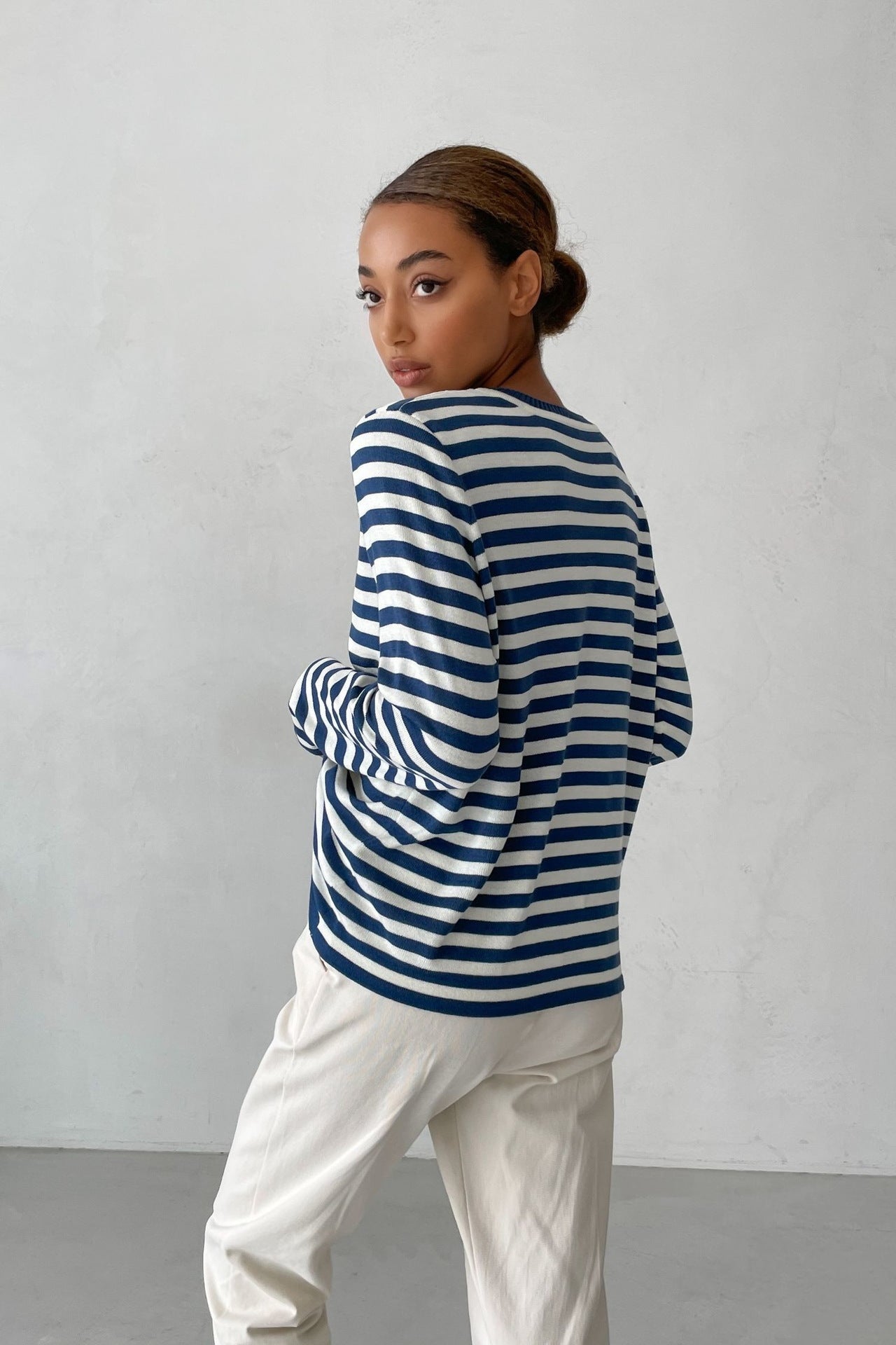 KLASSISCHER RINGELPULLOVER – MARITIMER STIL FÜR DEN ALLTAG