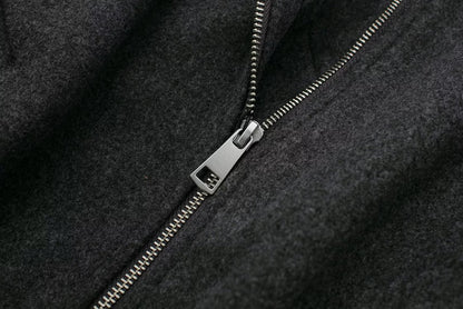 KLASSISCHE BOMBERJACKE AUS FILZ